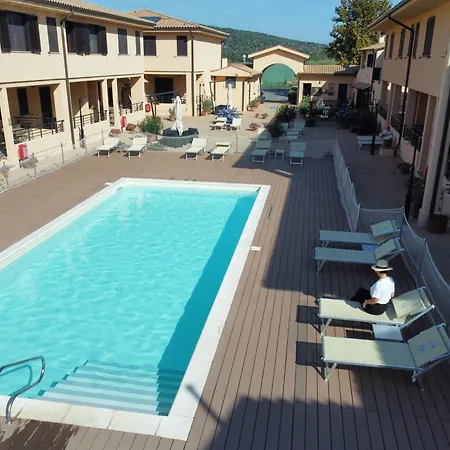 Il Poderino アパートホテル