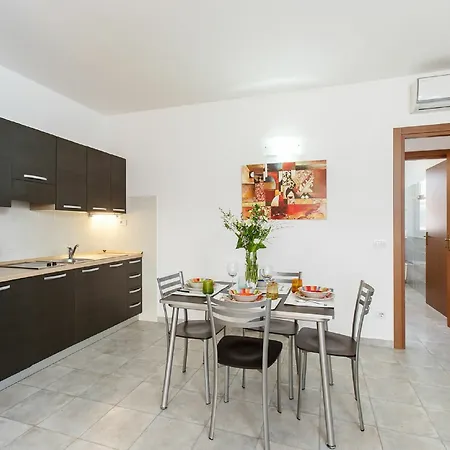 Apartahotel Il Poderino 2*